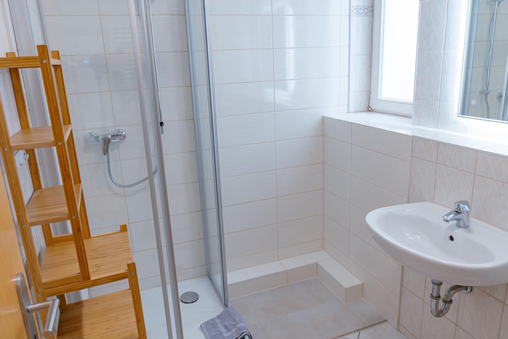 Apartmenthaus Chrischanshof Росток Экстерьер фото